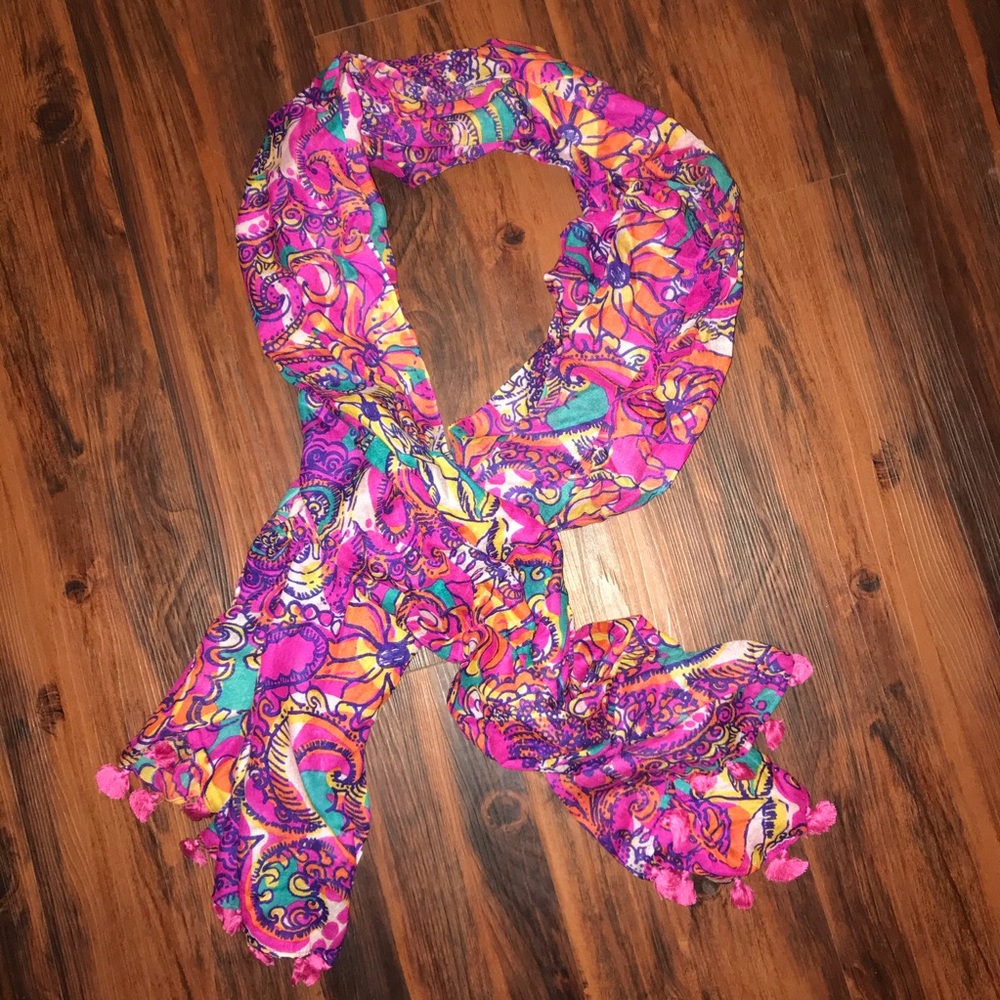 EUC Lilly Pulitzer Scarf